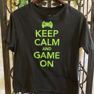 GAMER BOYS BLACK/GREEN T SHIRT!! Size 10/12.
